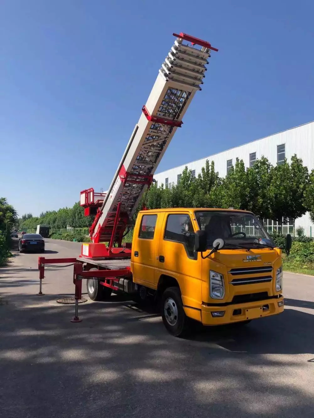 阳谷附近的云梯车出租服务：轻松解决高空作业需求