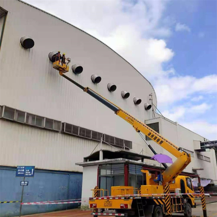 阳谷高空作业车出租服务：专业广告牌安装解决方案