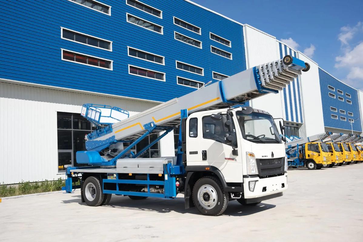 阳谷出租云梯车高空作业车 建筑垃圾搬运