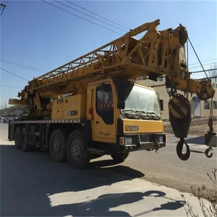 阳谷吊车吊挖机吊哪里比较安全